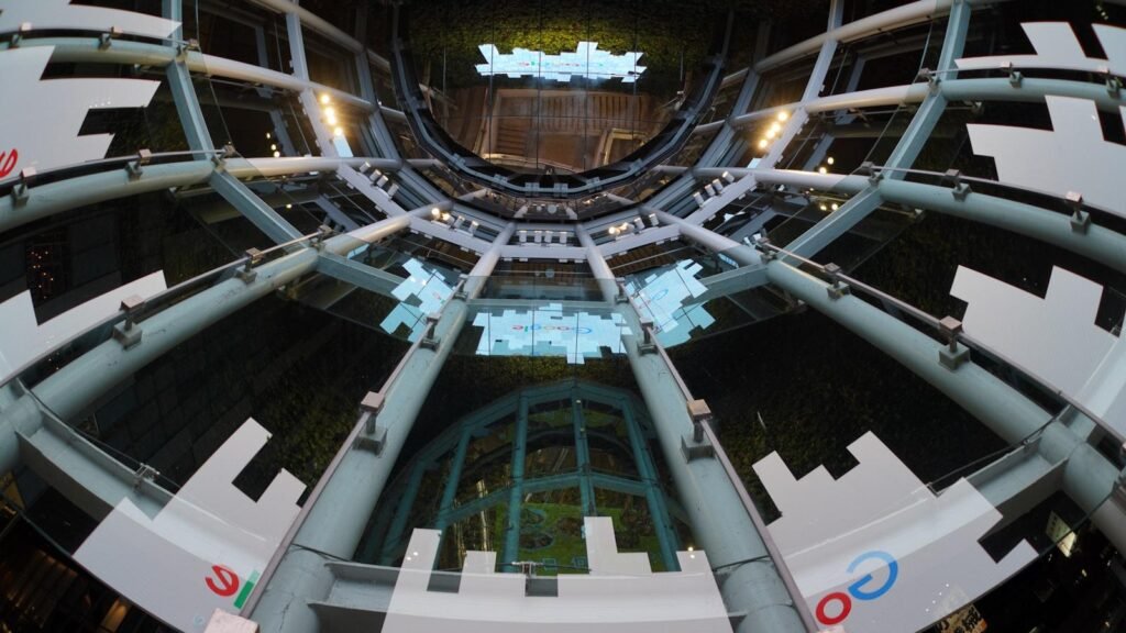 Google Lansează “Help Me Write” – Asistent de Inteligență Artificială pentru Browser-ul Chrome | SEO News