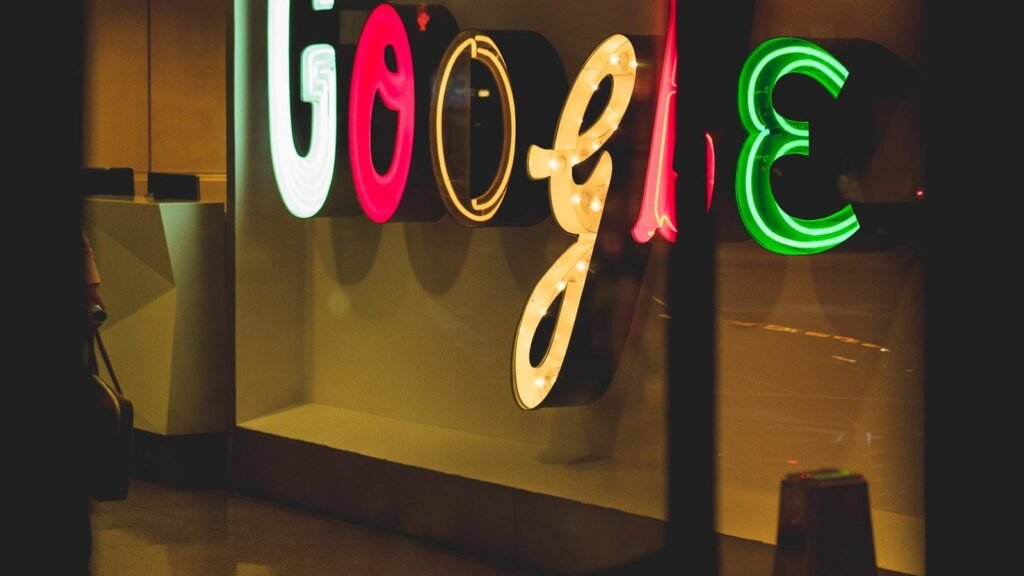 Google Answers If Changing Web Hosting Affects SEO via @sejournal, @martinibuster