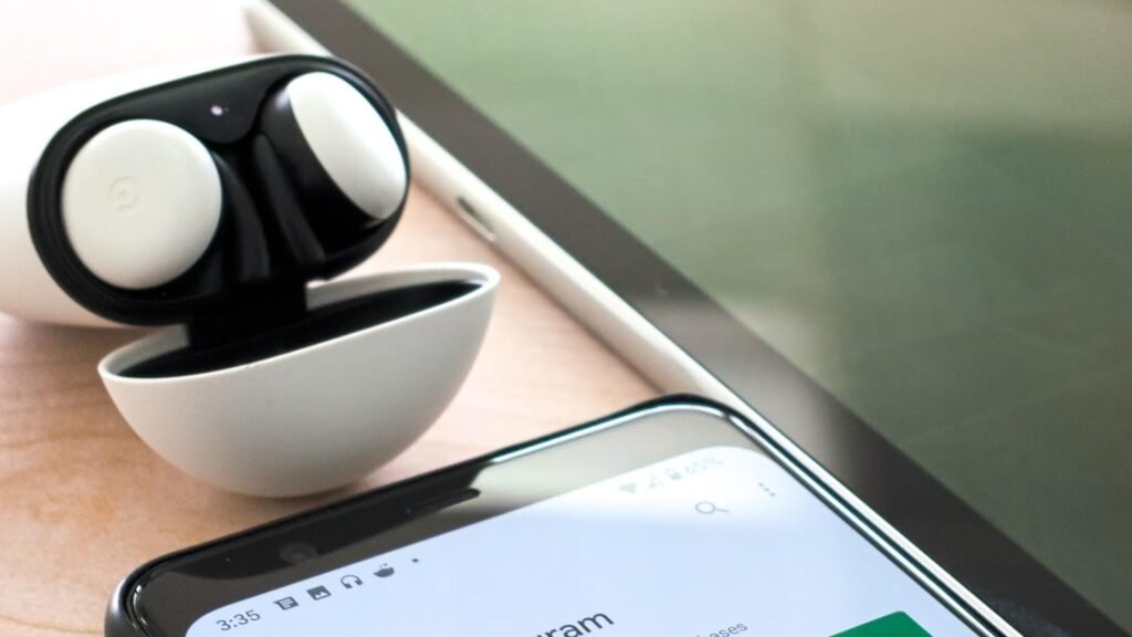 Google Ads Performance Max Updates For Full-Funnel Optimization via @sejournal, @MattGSouthern