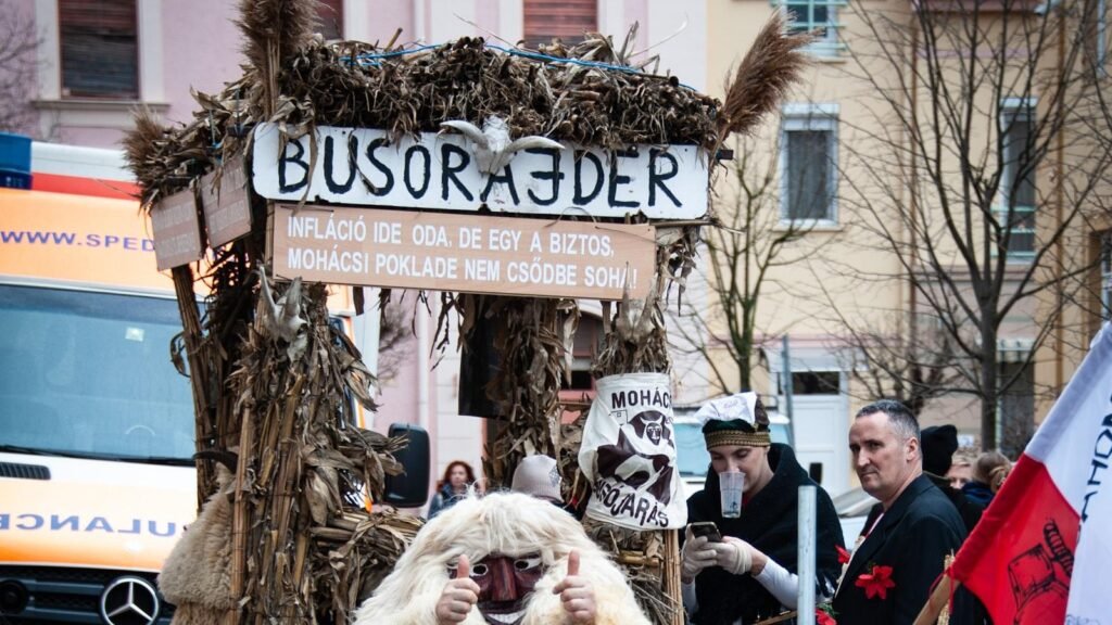 Do More with Less: Navigating Customer Acquisition Challenges for Today’s Enterprises via @sejournal, @lorenbaker