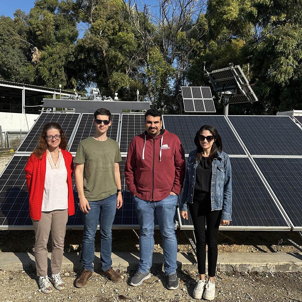 Testare de titluri și analitică „Ask Studio” adăugate de YouTube